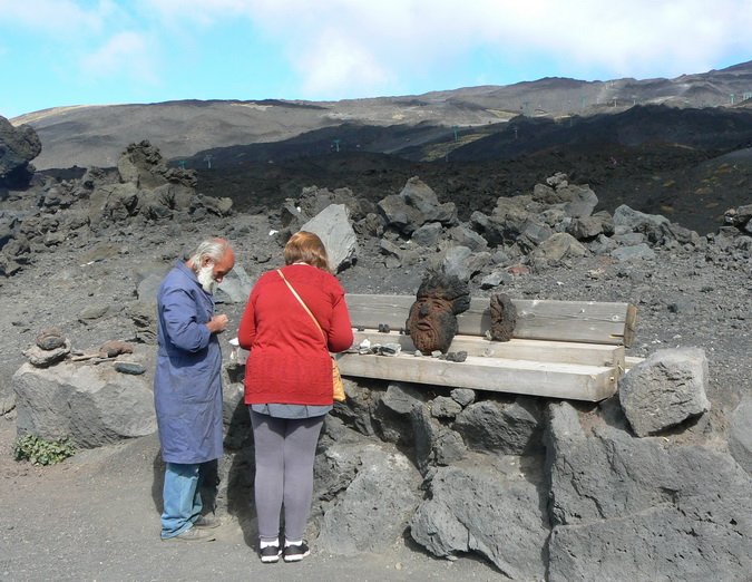 (28)  Etna